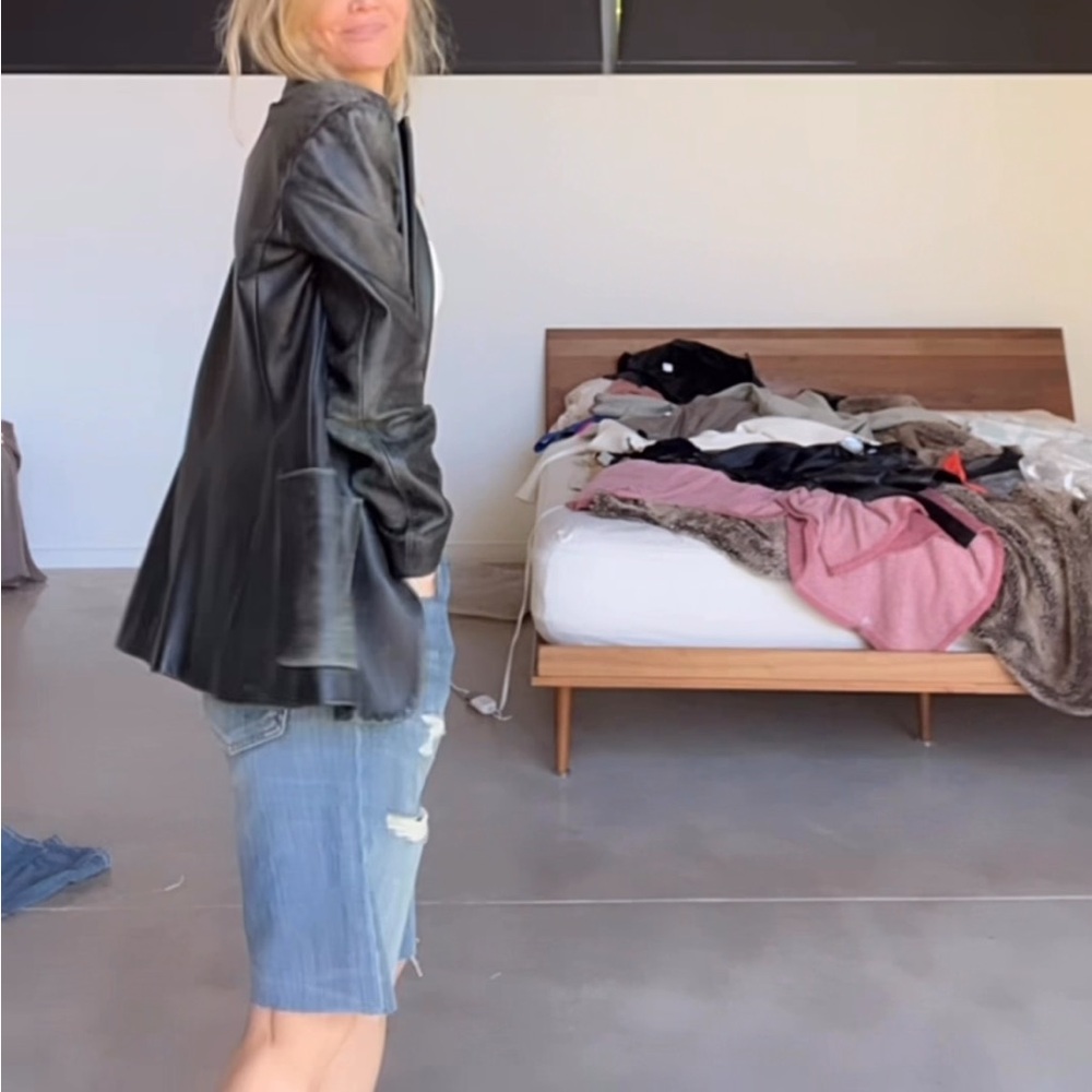Perfect denim cut-offs - Picture 3 of 8